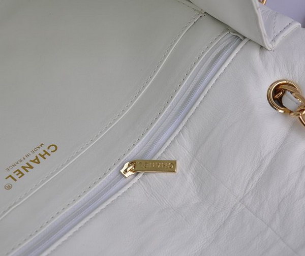 7A Replica Chanel Maxi White Lambskin Leather with Golden Hardware Flap Bag